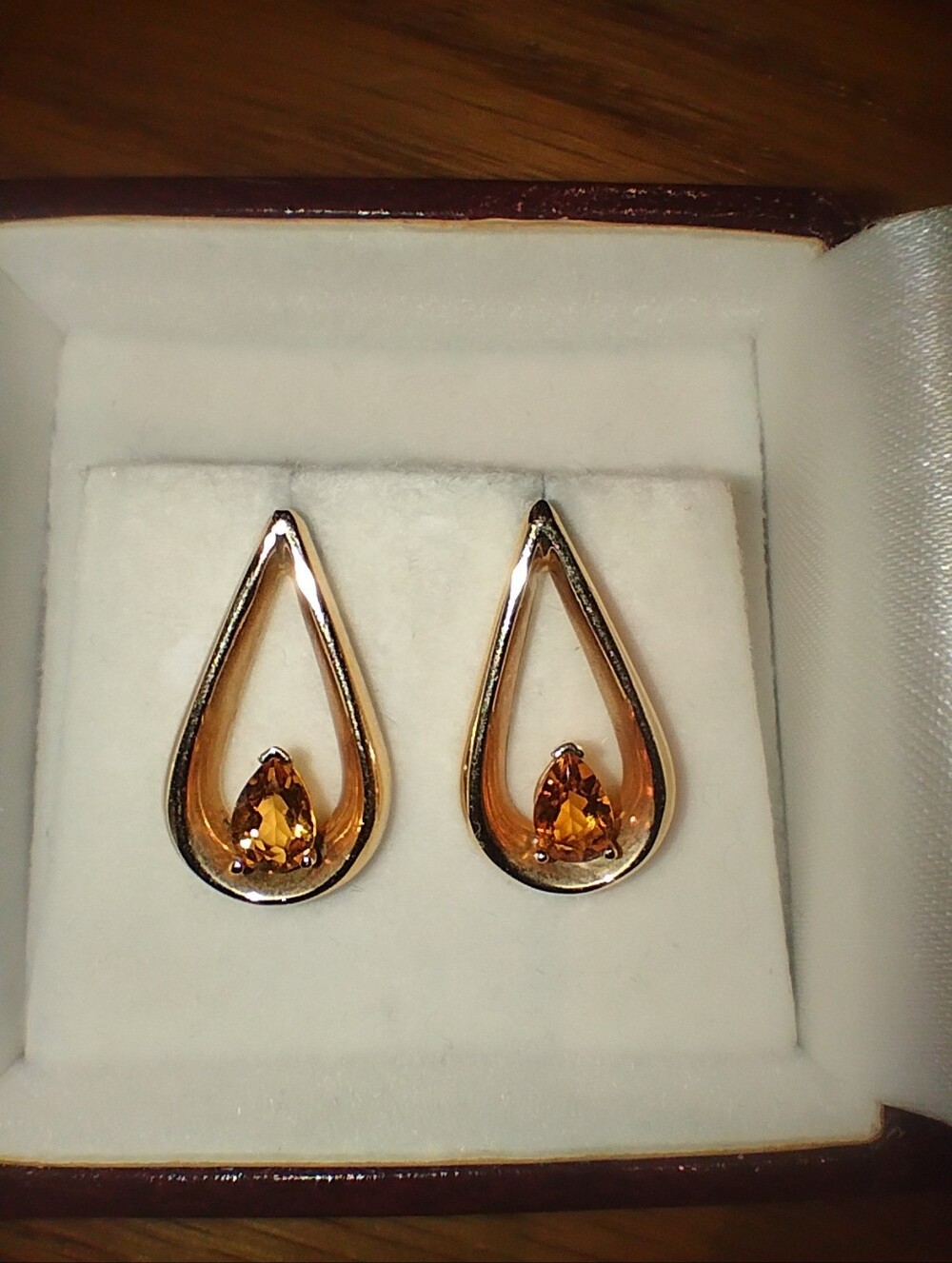 14kt gold citrine earrings